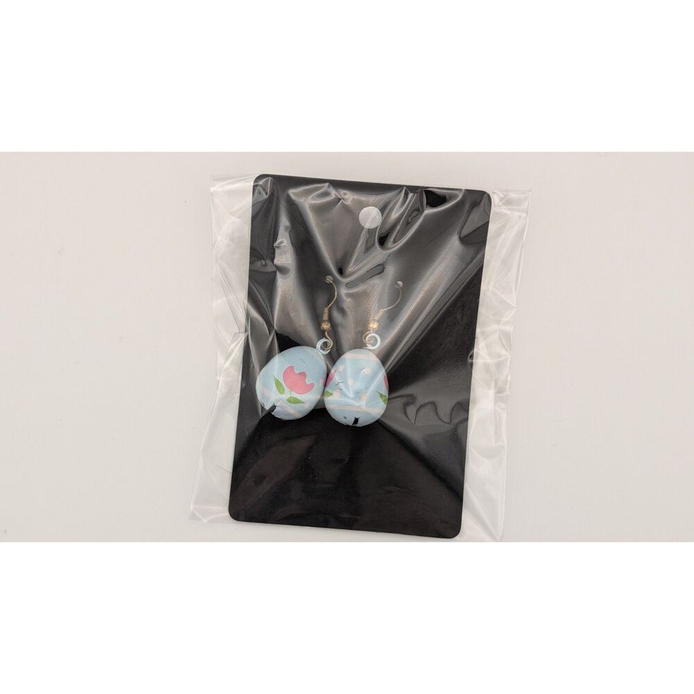 Hand-Painted Easter Egg Dangle Earrings – Spring Tulip Floral Design